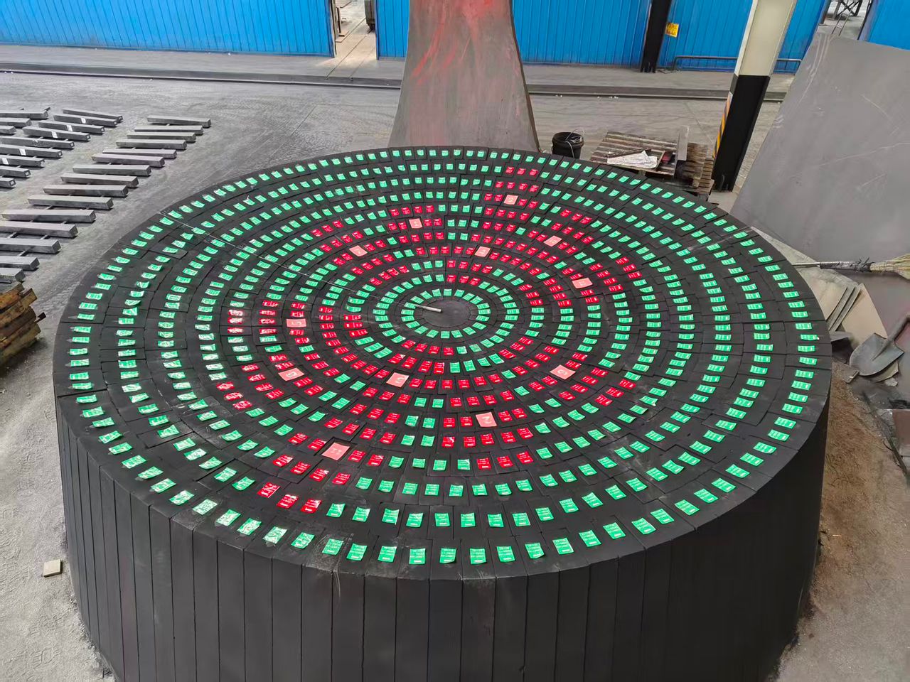 Torpedo ladle lining installation — SIRPL